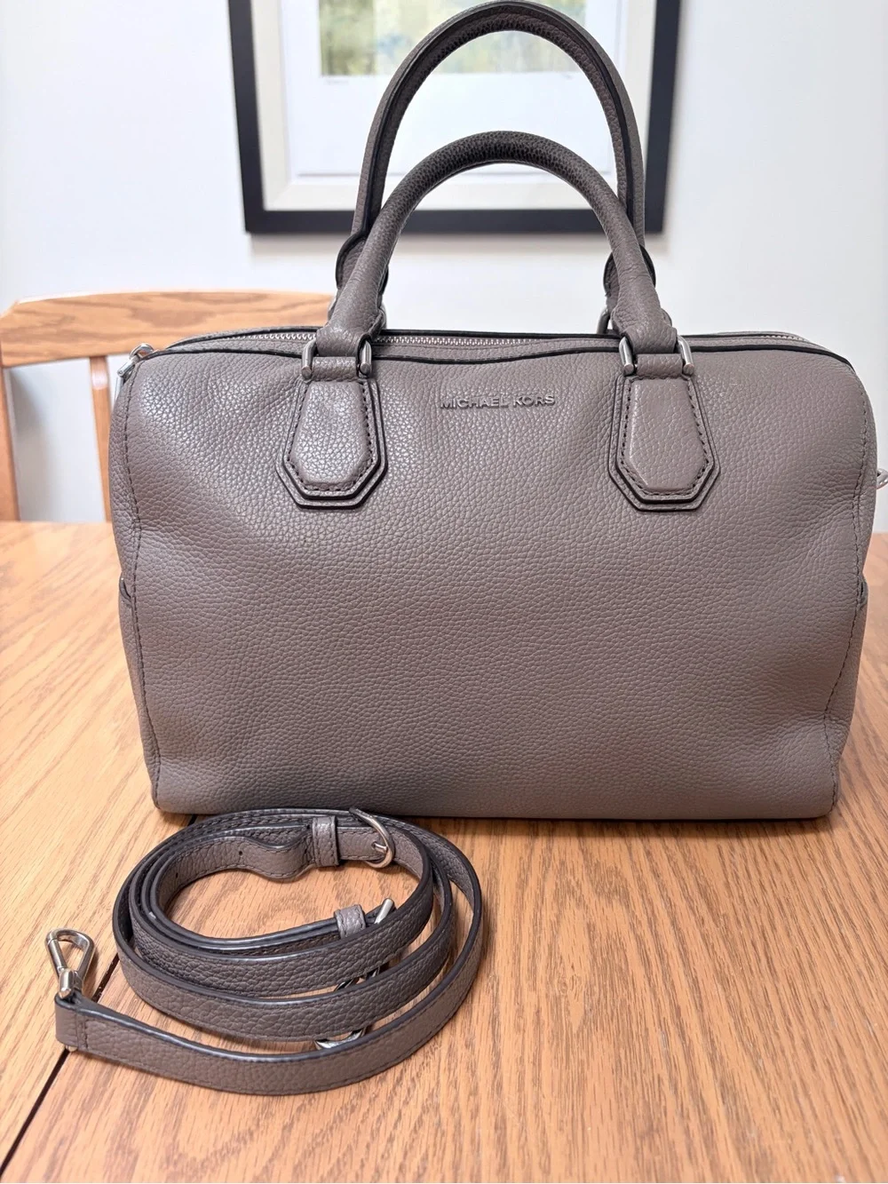 Michael Kors Mercer Medium Leather Duffel Bag - Picture 2 of 16